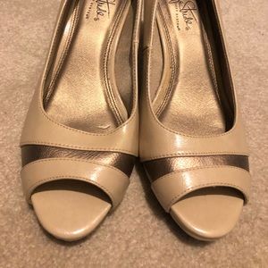 Life Stride open toe shoes women